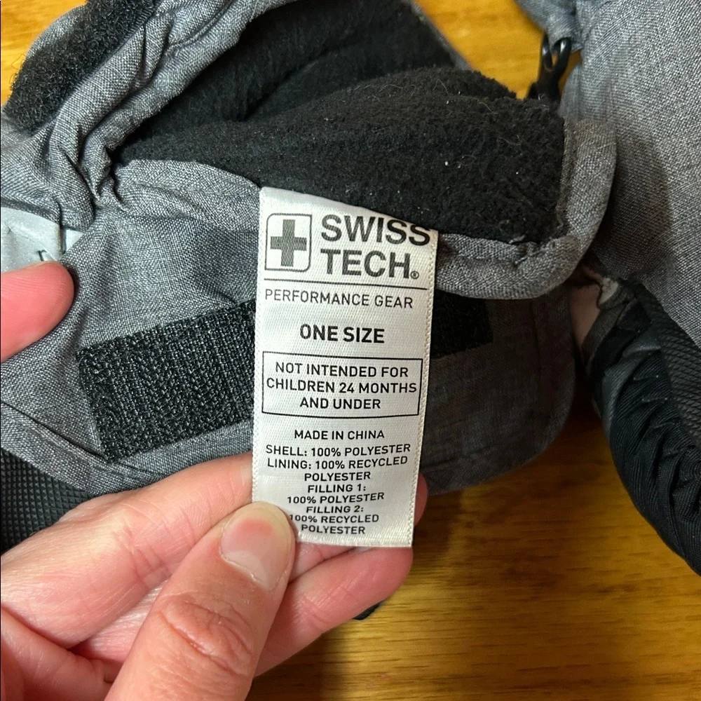 Swiss Tech Kids Mittens in Gray and Black